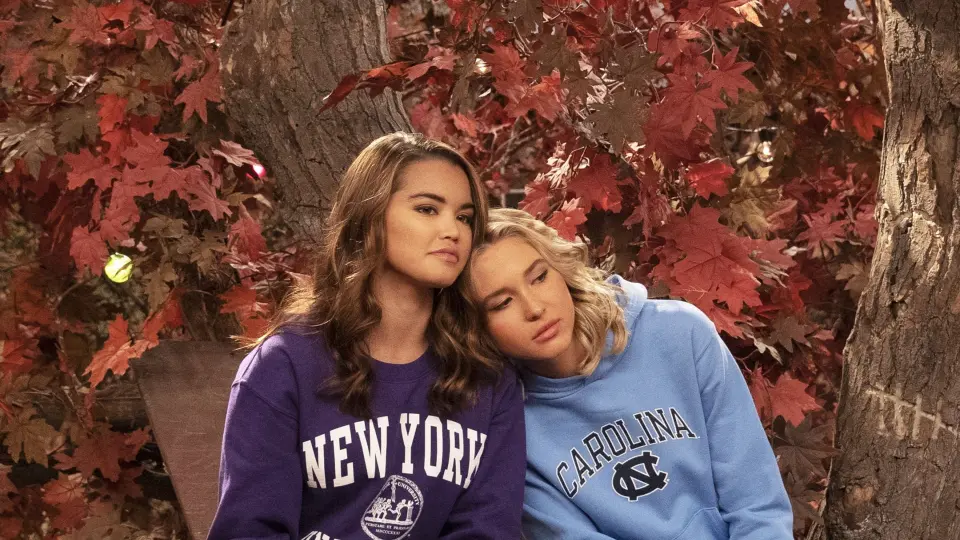 Alexa & Katie (Phần 4) 01