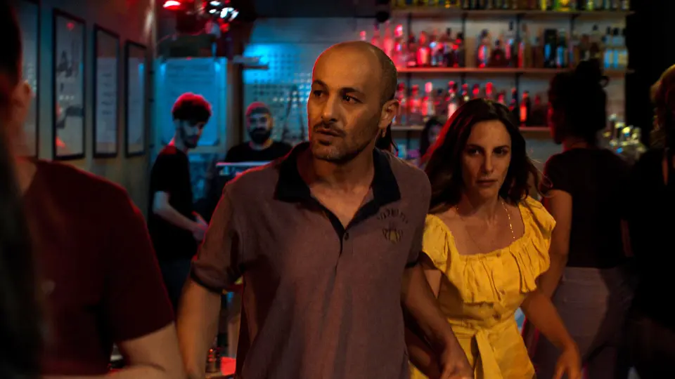 Báo Cáo Về Sarah Và Saleem Full