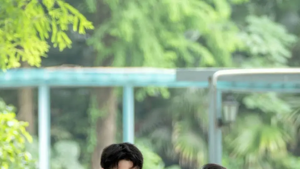 Là Yêu Mà Thôi  01