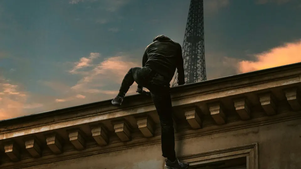 Vjeran Tomic: Người Nhện Paris Full