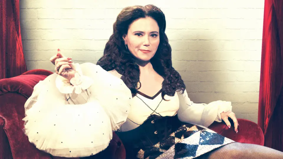Alex Borstein - Corsets & Clown Suits Full