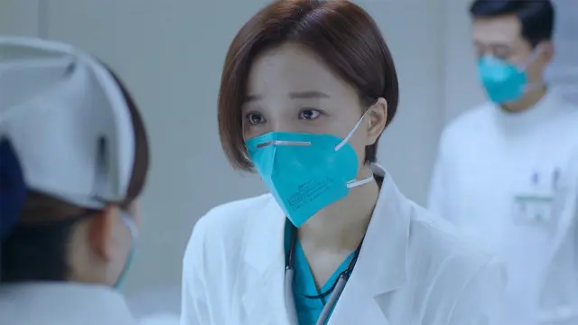 Bác Sĩ Khoa Cấp Cứu 1