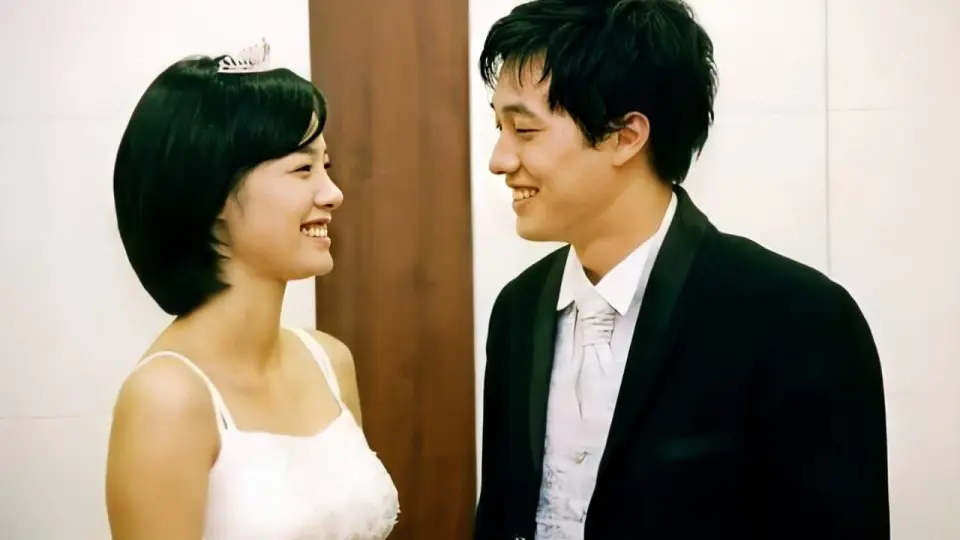 Giày Thủy Tinh 1