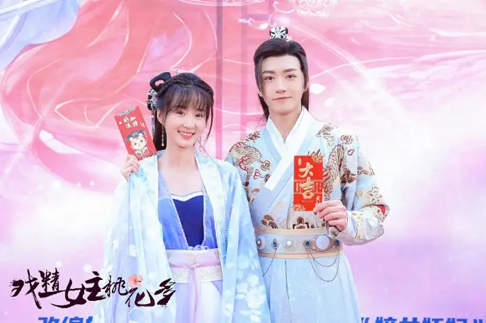 Nữ Chính Diễn Sâu Lắm Mối Theo 1