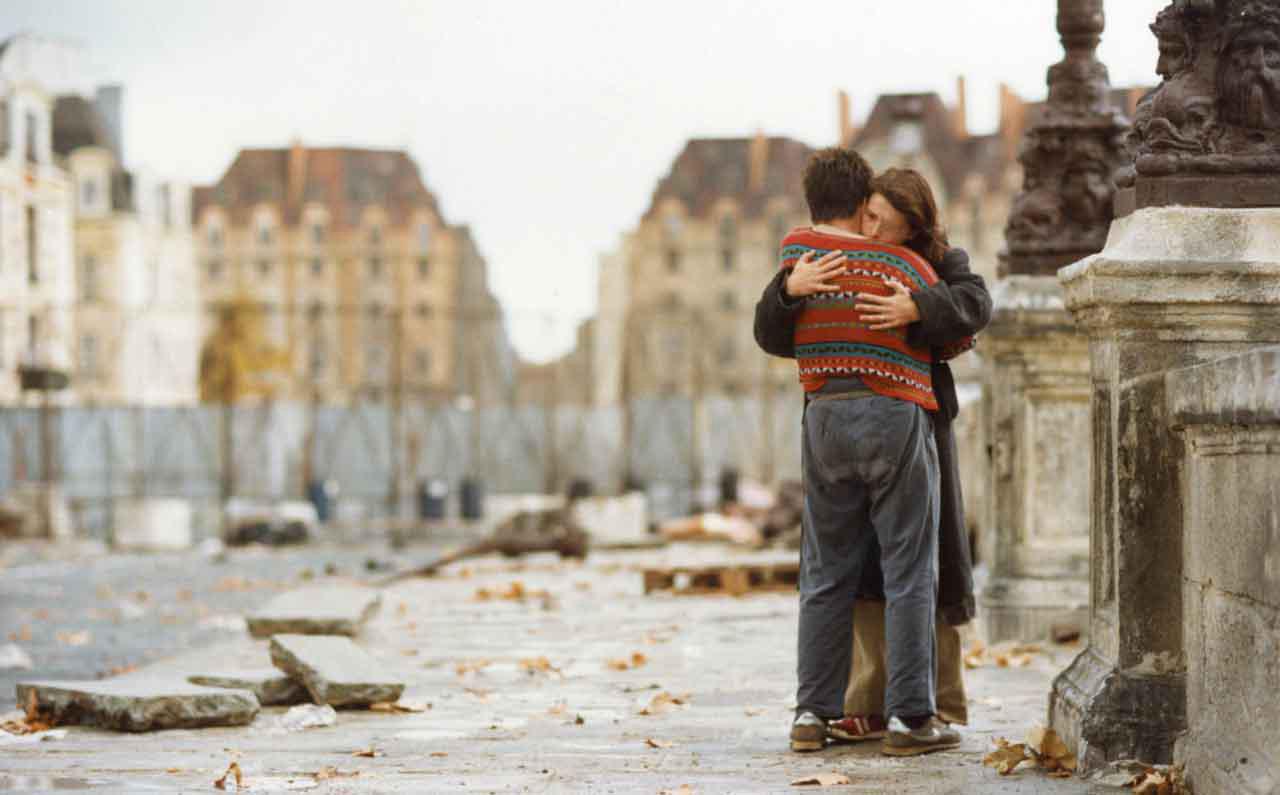 The Lovers On The Bridge Full